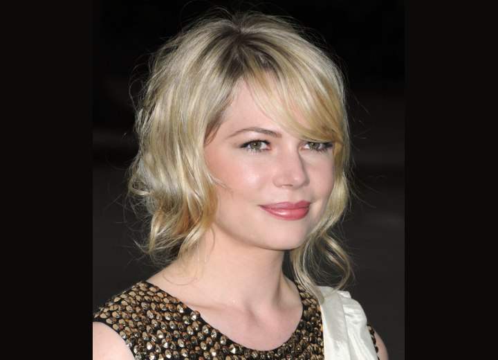 Michelle Williams with medium long hair