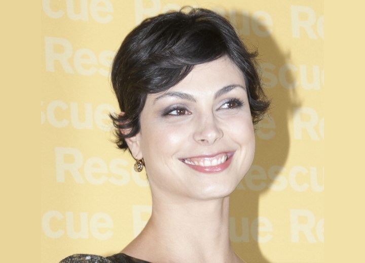 Morena Baccarin sporting sexy short hair