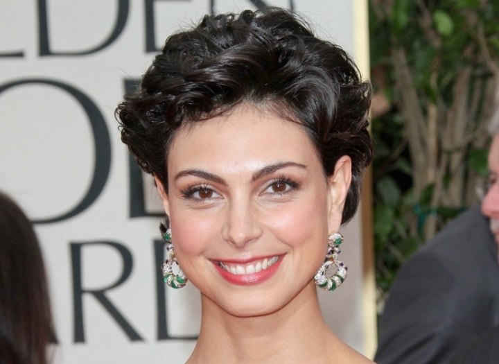 Morena Baccarin's curly short hair