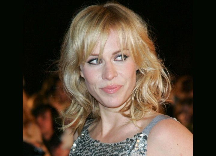 Natasha Bedingfield - medium long textured hairstyle