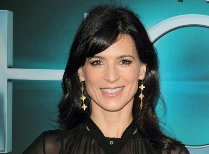 Long hairstyle for a 40-plus woman - Perrey Reeves