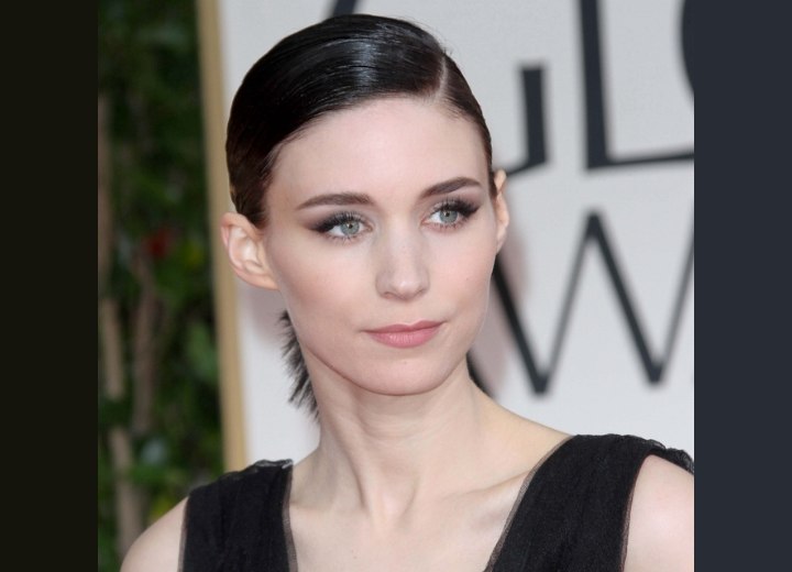 Rooney Mara - Sleek hairstyle