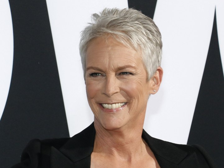 The short wash and wear hairstyle of Jamie Lee Curtis for women with  rectangular faces