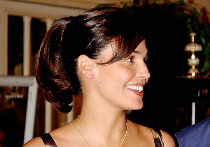 Ines Sastre with a ponytail upstyle