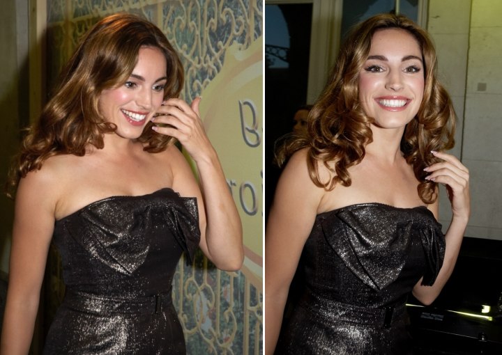 Kelly Brook wearing her hair long and below her shoulders.