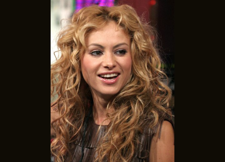 Paulina Rubio wearing long gypsy hair with curls