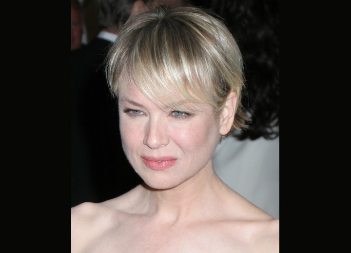 Renee Zellweger wearing her hair short