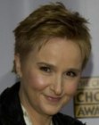 Melissa Etheridge rocking sporty short hair with layers