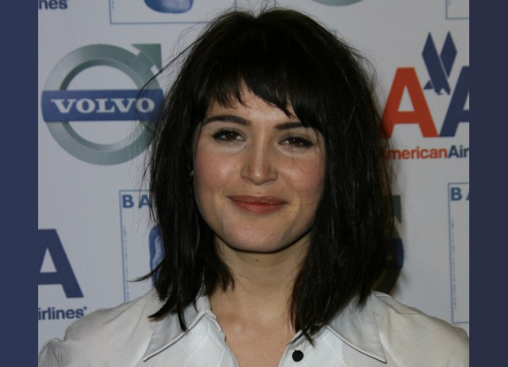 Gemma Arterton's hairstyle with ispy bangs