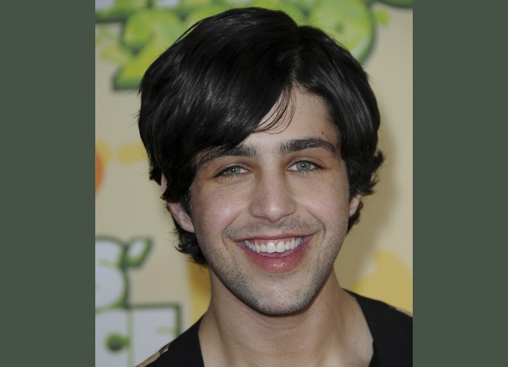 Josh Peck's hairstyle with pouf on both sides