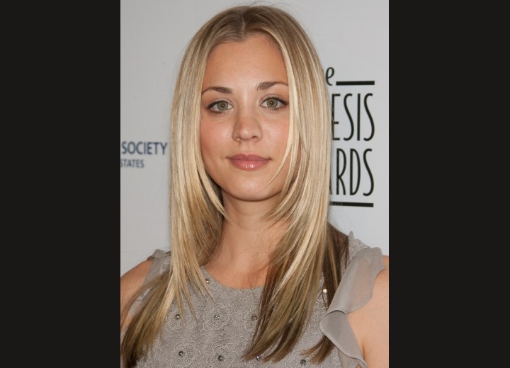 Kaley Cuoco's blonde hair with darker slices