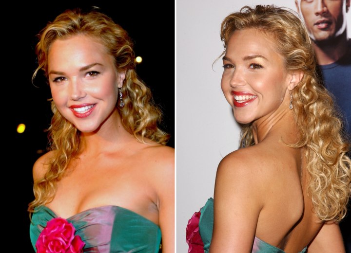 Arielle Kebbel wearing long hair with spiral curls