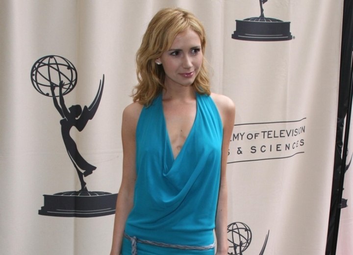 Ashley Jones Easygoing medium length hairstyle for a Ashley Jones Easygoing medium length hairstyle for a
