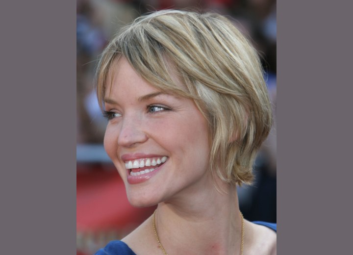 Ashley Scott Carefree Short Bob Hairstyle With A Long Textured Fringe Ashley Scott Carefree Short Bob Hairstyle With A Long Textured Fringe