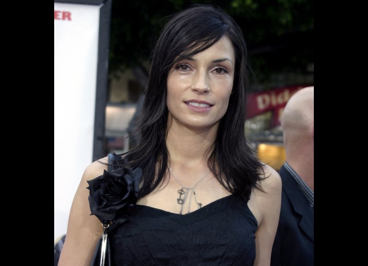 Famke Janssen - Classic long and versatile hairstyle