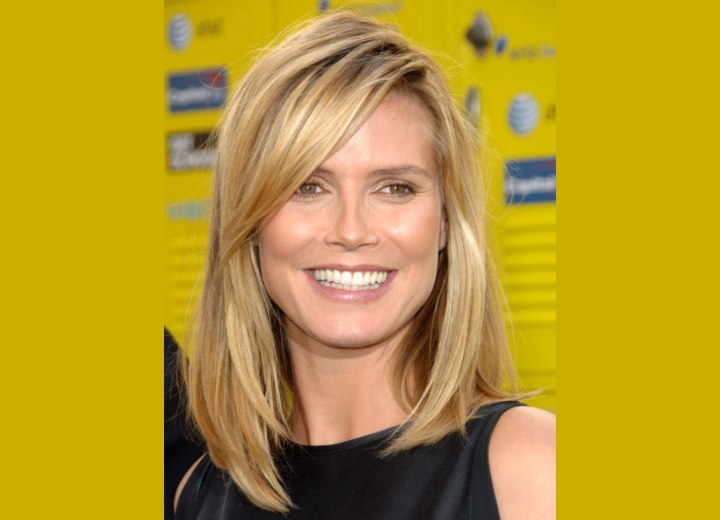 Heidi Klum with hair just below her shoulders