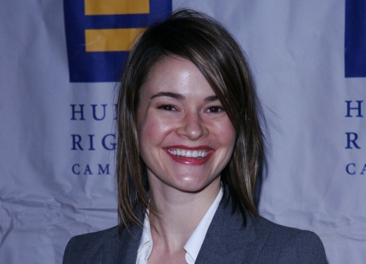 Leisha Hailey with long hair