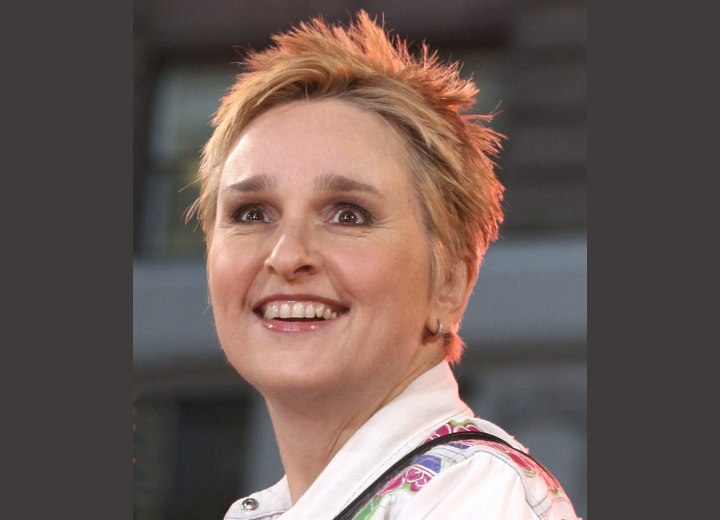 Melissa Etheridge sporting a short crop