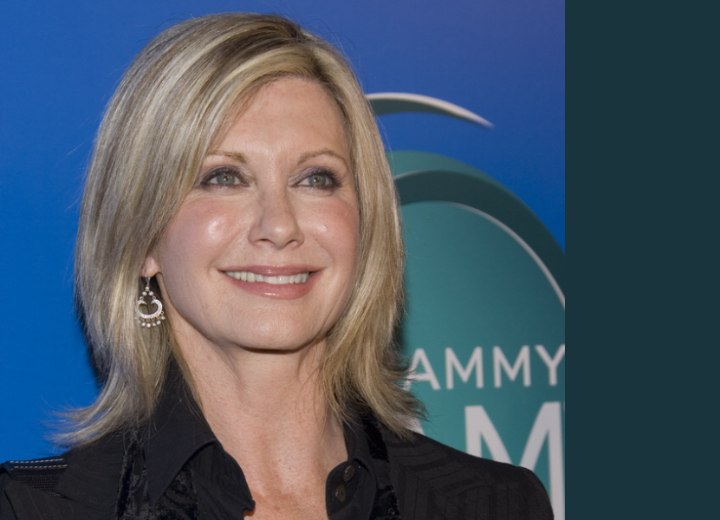 Hairstyle for fine hair - Olivia Newton John