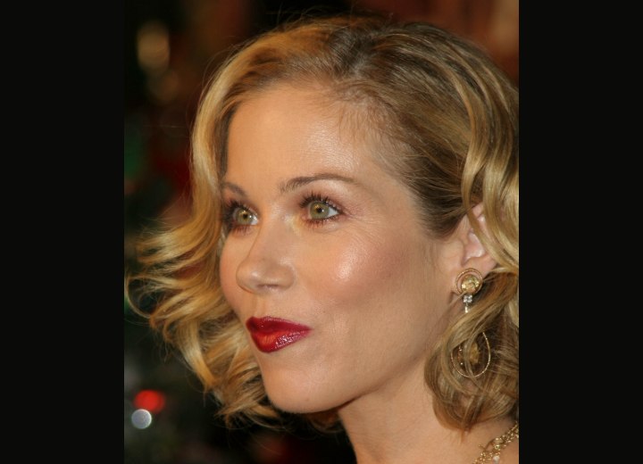 Barrel curls - Christina Applegate