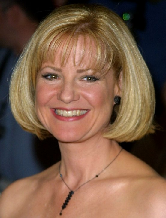 Bonnie Hunt  Timeless and easy to maintain chin length 