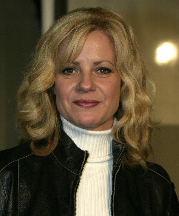 Bonnie Hunt  Shoulder length hairstyle with layers and waves