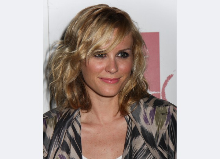 Bonnie Somerville - Light hairstyle for medium long hair