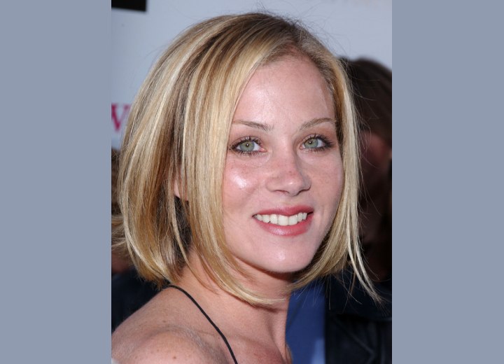 Christina Applegate - Bob hairstyle with youthful styling