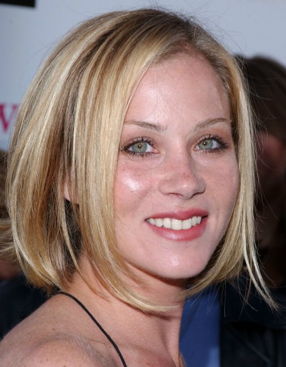 Christina Applegate One length bob with the ends styled