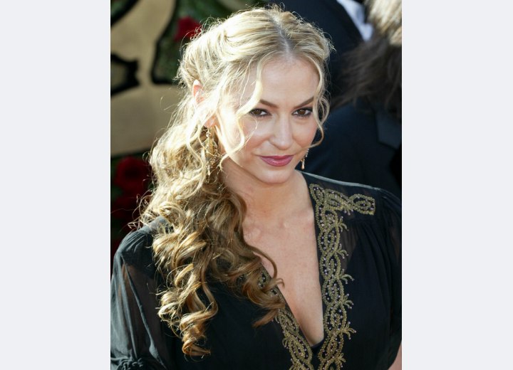 Drea DeMatteo wearing her long hair pulled back