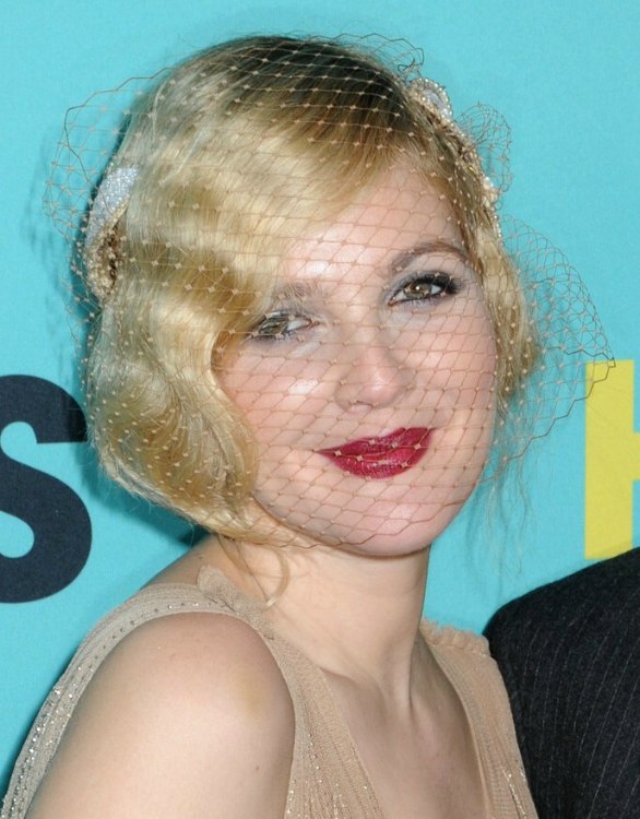 Drew Barrymore's 1930's hair style and Marlee Matlin 