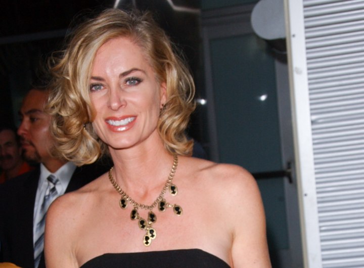 Eileen Davidson - Midlength hair with curls