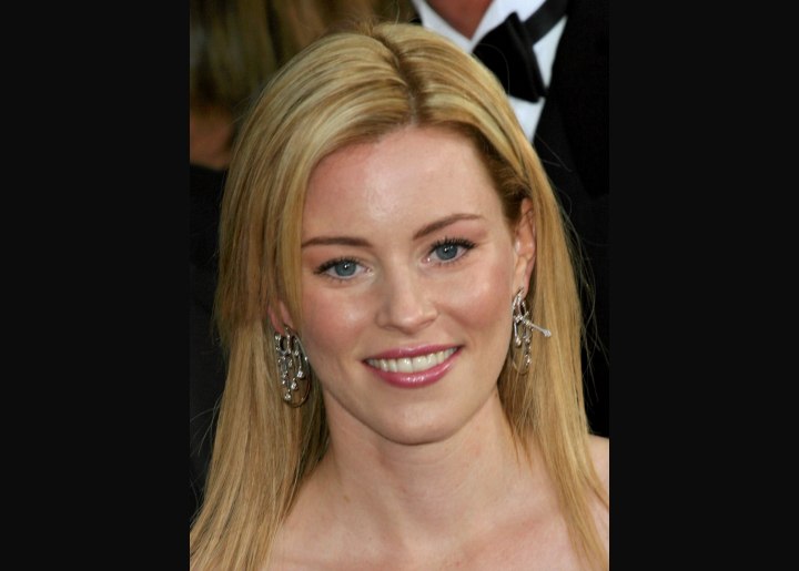 Top view of Elizabeth Bank's hair