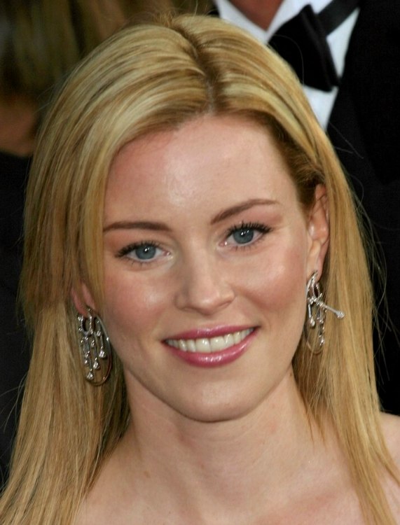 Elizabeth Banks  Long straight hairstyle with layers and 