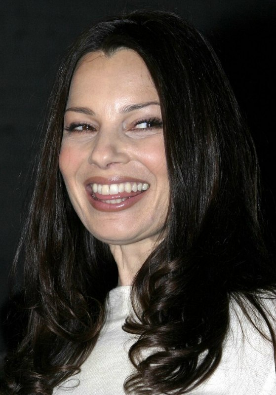 Fran Drescher Long hairstyle with curls below the