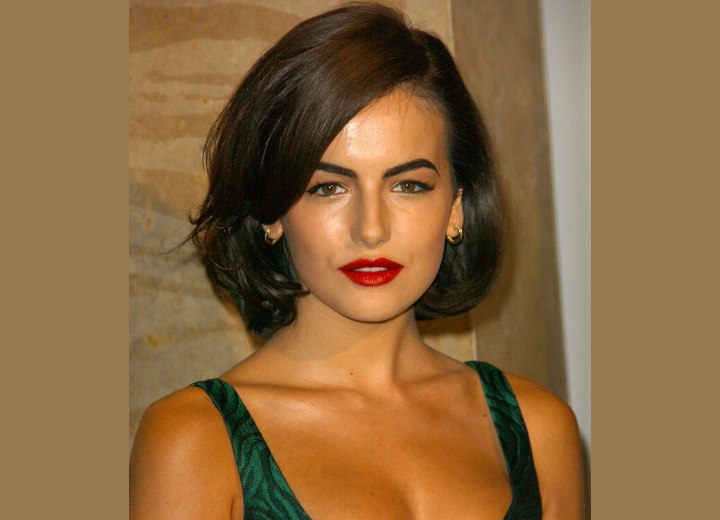 Retro hairstyle for medium length hair - Camilla Belle