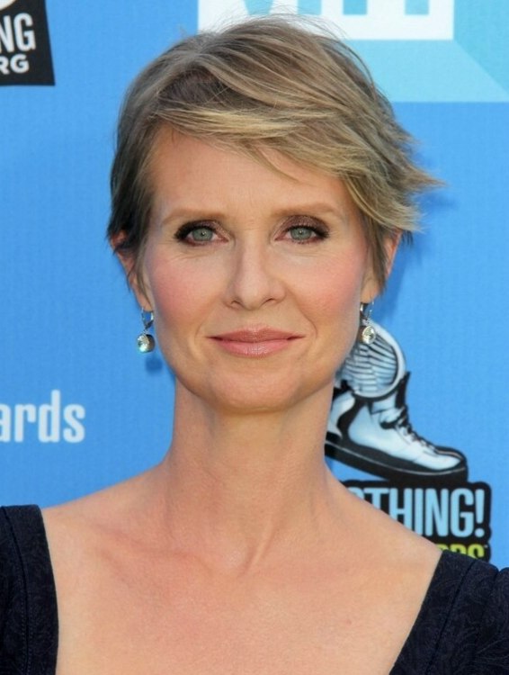 Cynthia Nixon S Pixie Short Low Maintenance Hairstyle