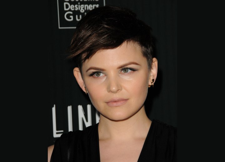 Ginnifer Goodwin's wearing her hair short and cut around her ears