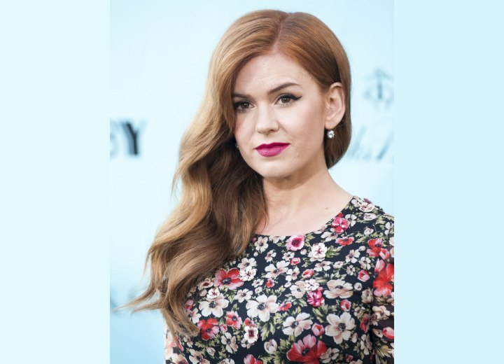 Old fashioned hairstyle for long hair - Isla Fisher