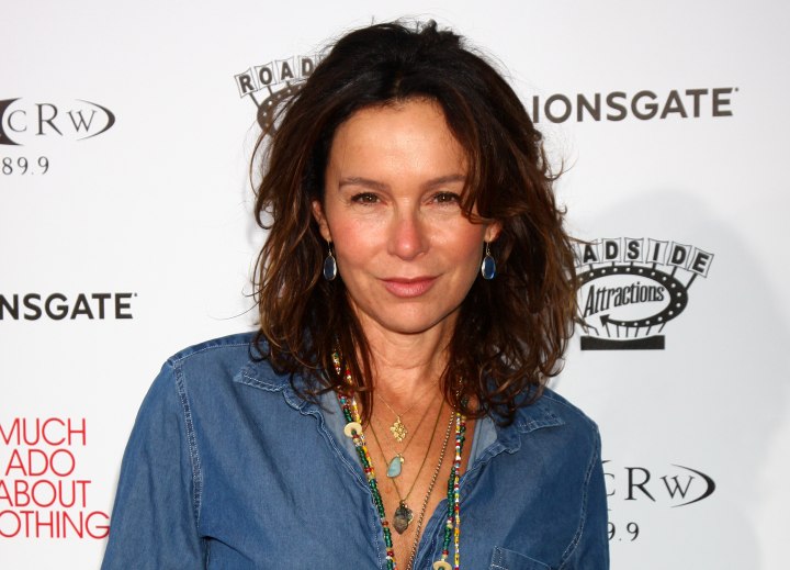 Jennifer Grey - No-nonsense hairstyle for a 50+ woman