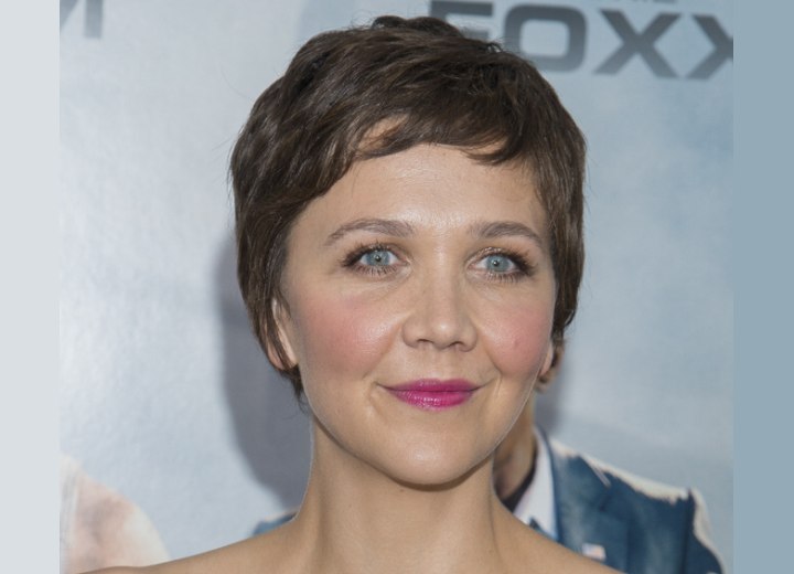 Pixie with short bangs - Maggie Gyllenhaal