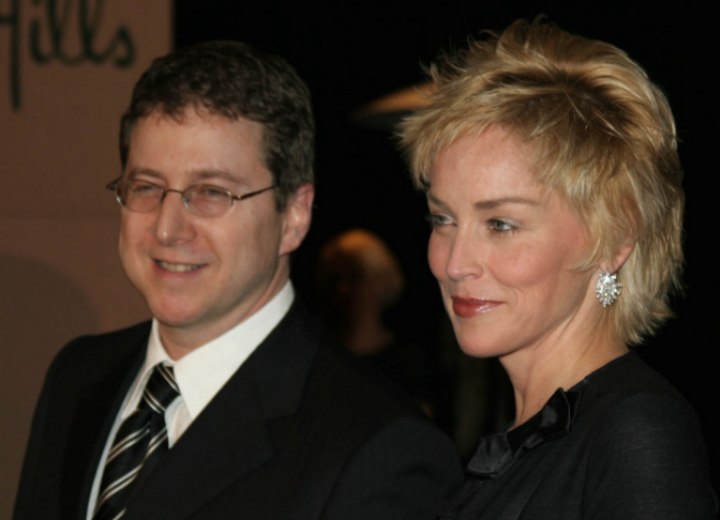 Sharon Stone - Sophisticated look with short hair and earrings
