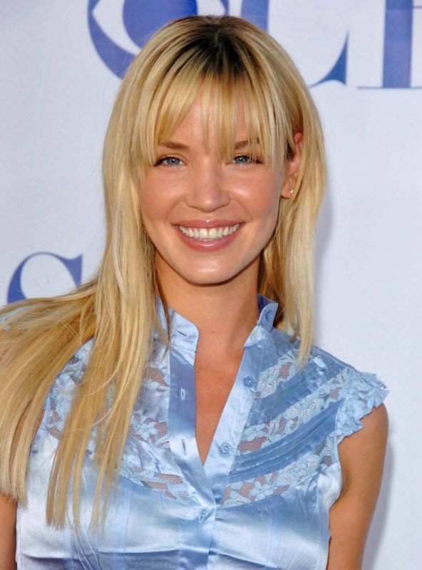 Ashley Scott  Sleek long hair with thick pieced out bangs 