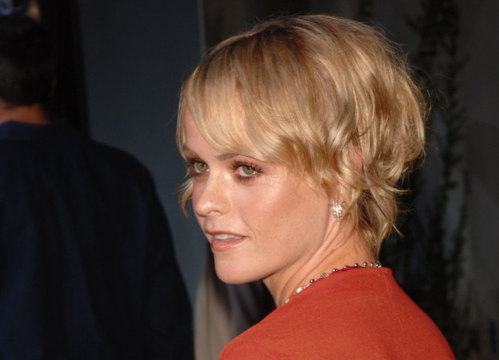 Taryn Manning - Short haircut for fine hair