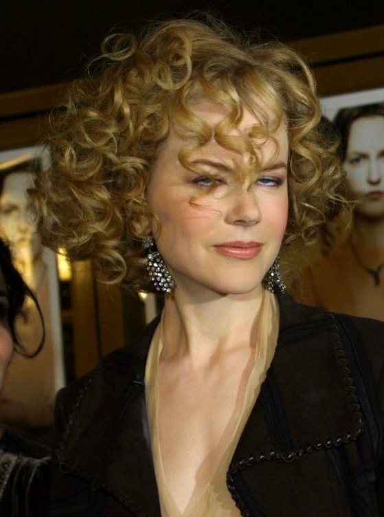 Nicole Kidman with short curly hair  Shirley Temple look