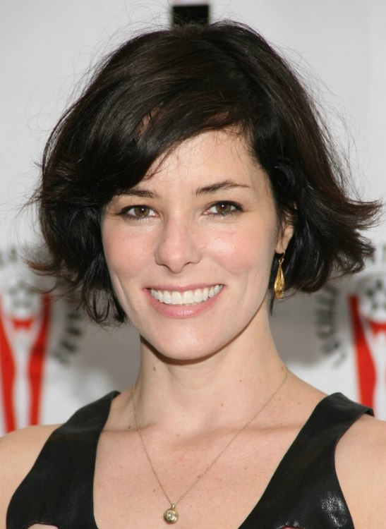 Parker Posey's short bob haircut with flipping out and waving