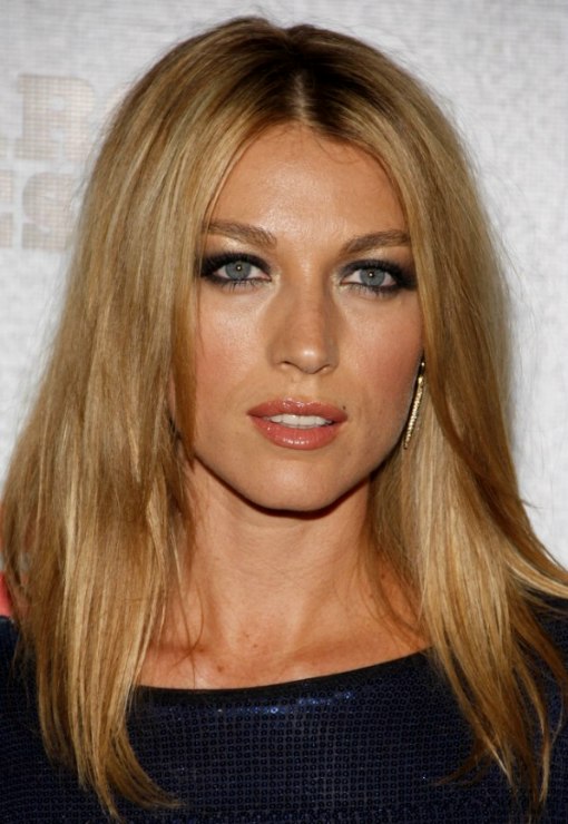 Natalie Zea With Her Long Hair Parted In The Middle And Angled Along The Sides