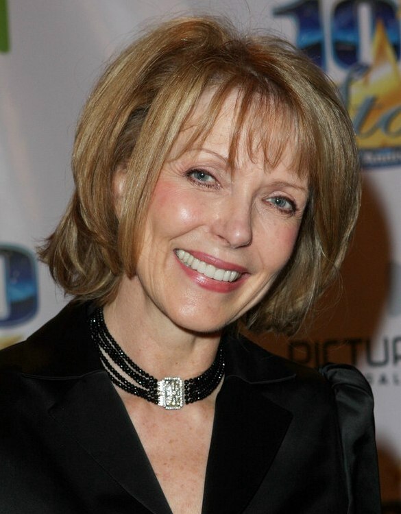 Susan Blakely  Medium length hair that curves around the chin