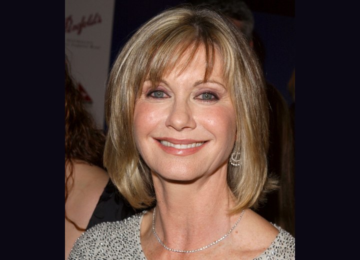Modern mature hairstyle - Olivia Newton-John