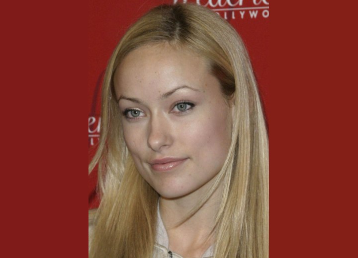 Blonde hair with highlights - Olivia Wilde